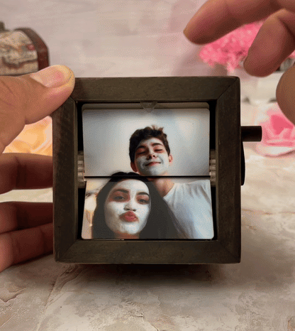 MemóriaBox™ – Diófából készült forgatható képes emlékdoboz